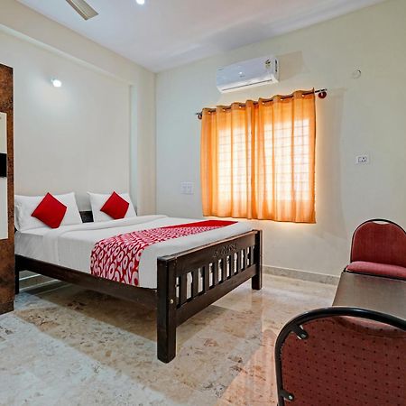 Hotel O Sri Chowdeshwari Boarding And Lodging Tavarikere Kültér fotó